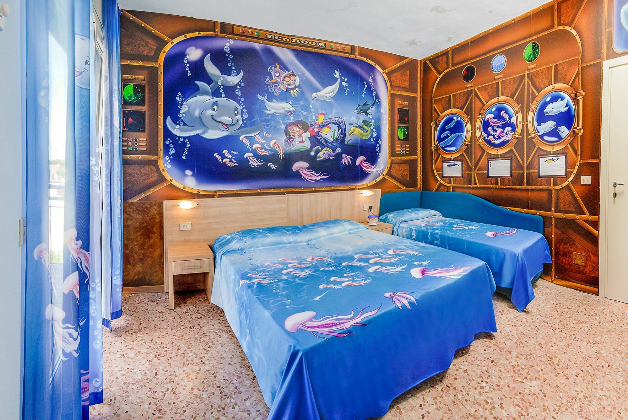 Hotel Bahamas Лидо-ди-Савио Экстерьер фото